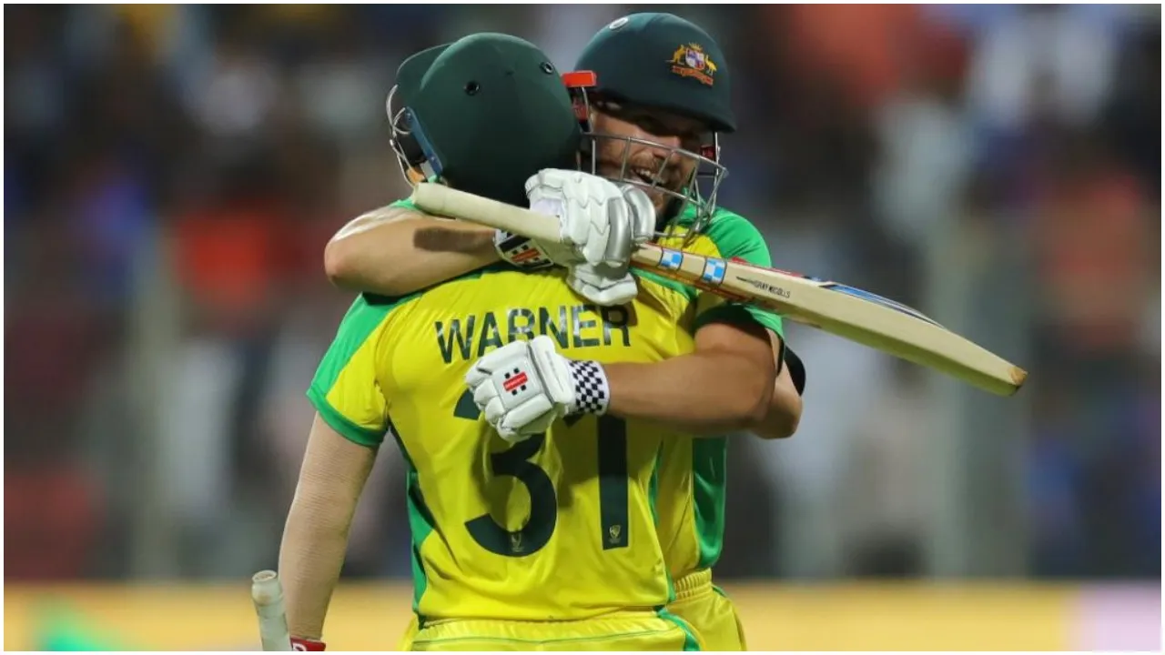 IND VS AUS : भारतीय गेंदबाजों के नाम के आगे शून्‍य विकेट, देखें सारे आंकड़े