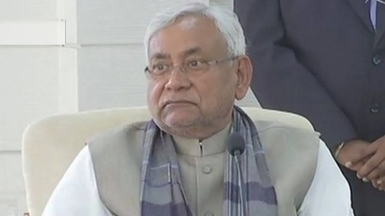 निर्मल गंगा को लेकर अनशन पर बैठी साध्वी के लिए नीतीश ने मोदी को लिखा पत्र