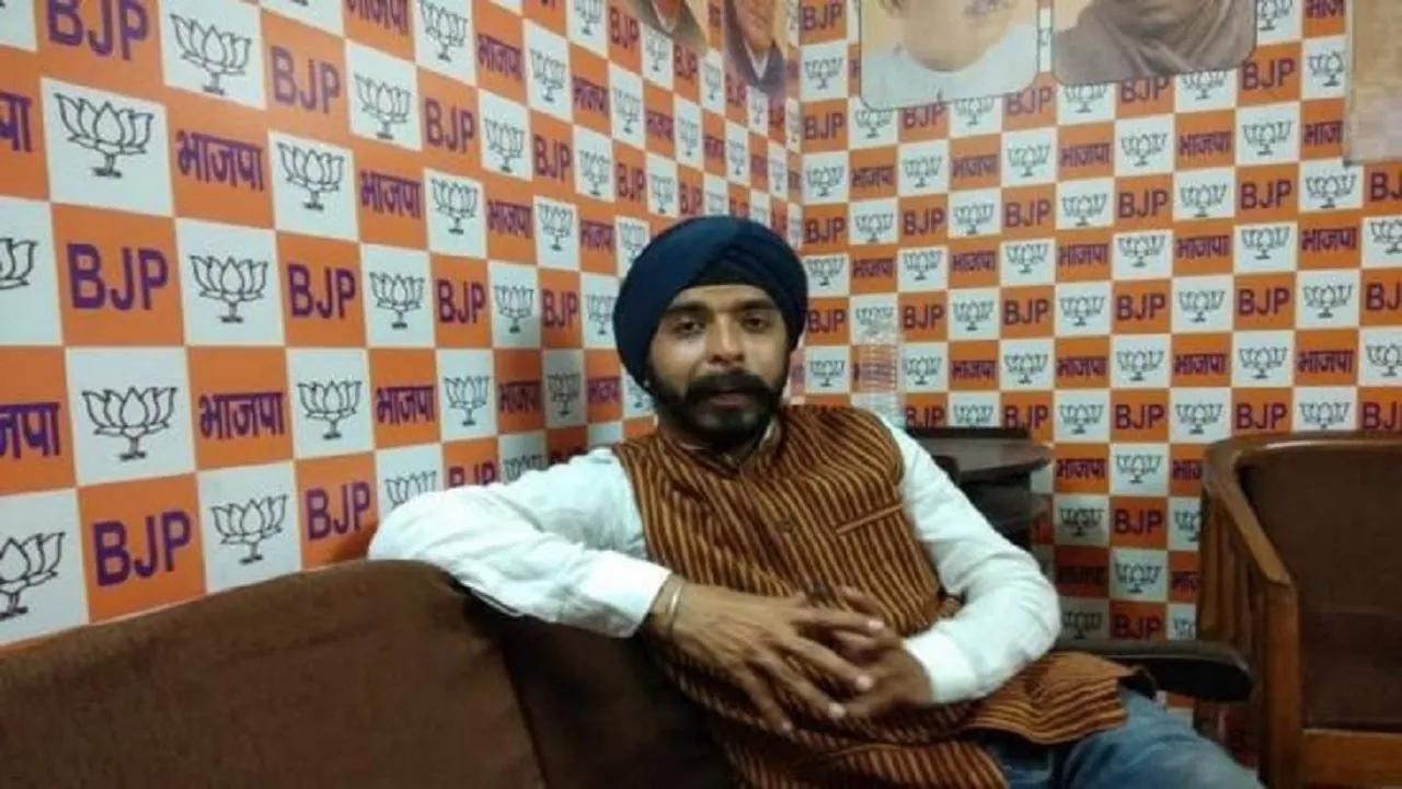ट्रोल होने के बाद बीजेपी उम्मीदवार तेजिंदर पाल सिंह बग्गा ने अपनी पढ़ाई पर दी सफाई