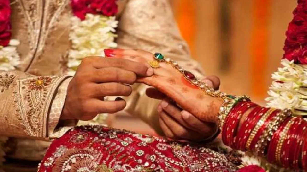 ये क्या किया मां ने! हनीमून के बाद दामाद के साथ रचा ली शादी, दिया बच्चे को जन्म, जानें फिर क्या हुआ?