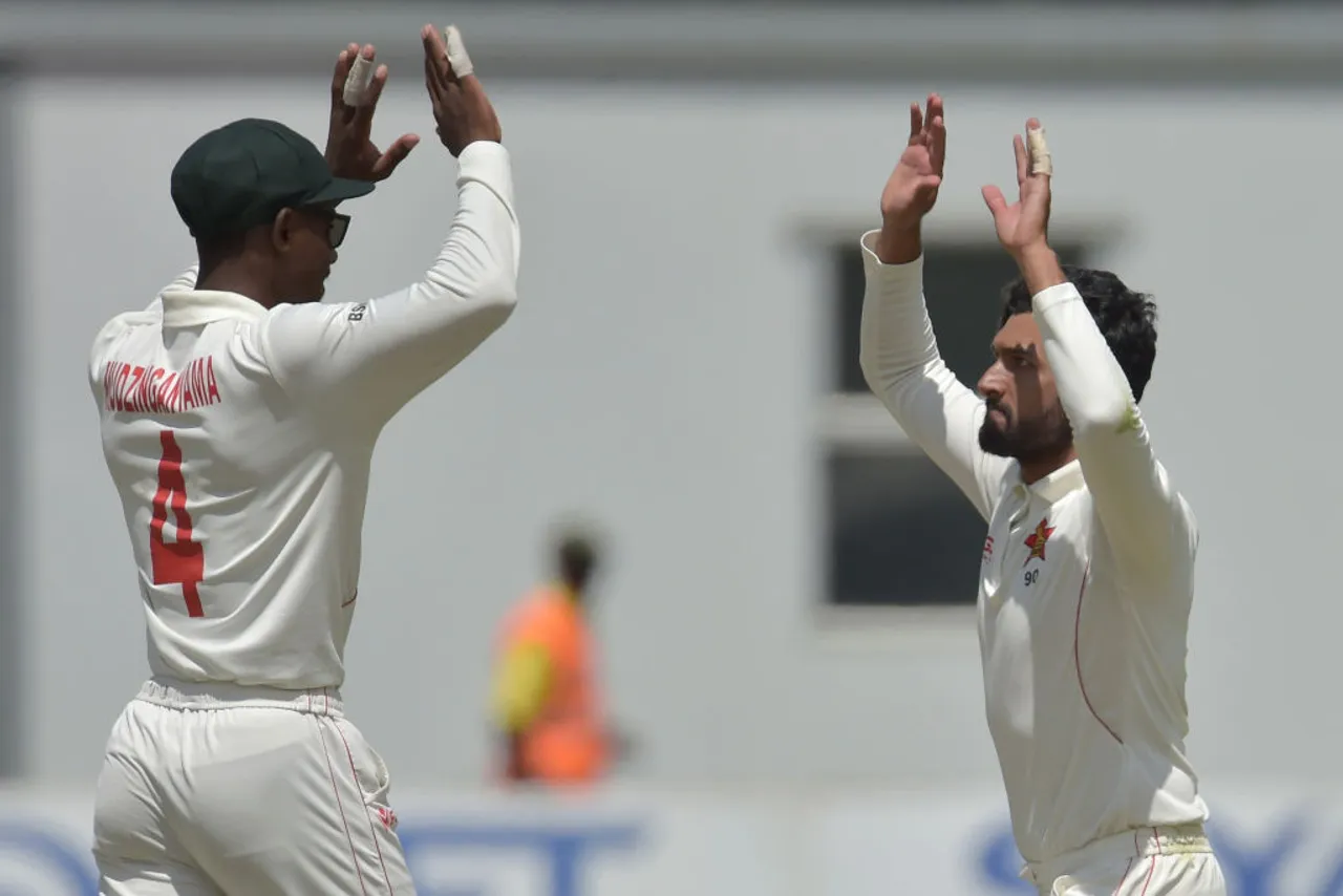 ZIM vs SL: श्रीलंका की पहली पारी 293 रनों पर सिमटी, जिम्बाब्वे को मिली भारी बढ़त