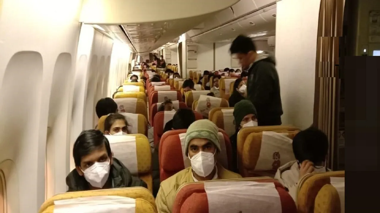 कोरोना वायरसः 324 भारतीयों को चीन से किया गया एयरलिफ्ट, AI की फ्लाइट वुहान से पहुंची दिल्ली
