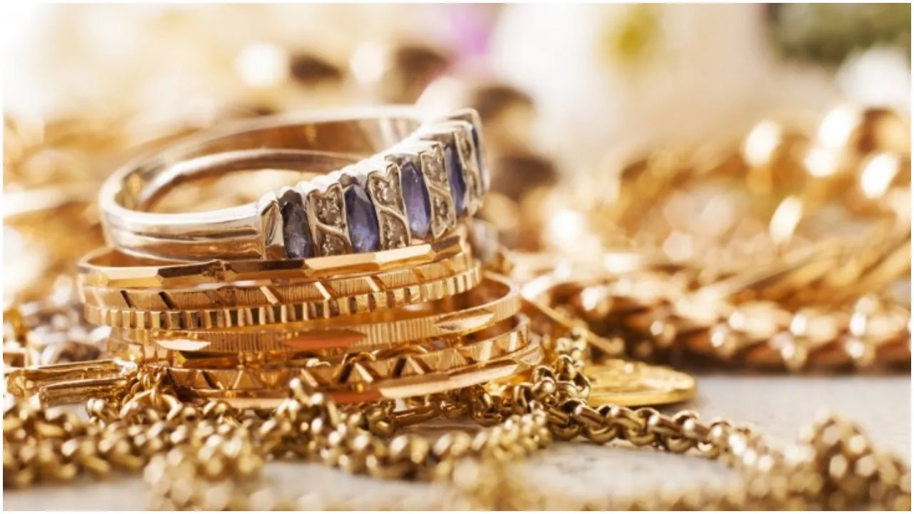 Gold Rate Today 5 Feb 2020: सोने-चांदी में बिकवाली हावी, आज फिर लुढ़क सकते हैं दाम, जानें बेहतरीन ट्रेडिंग टिप्स