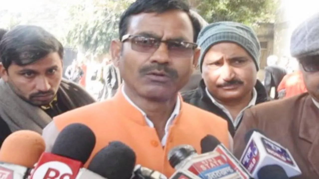 UP: पाकिस्तान से आए 25 हिंदू परिवारों को बसाने का भाजपा विधायक का प्रस्ताव