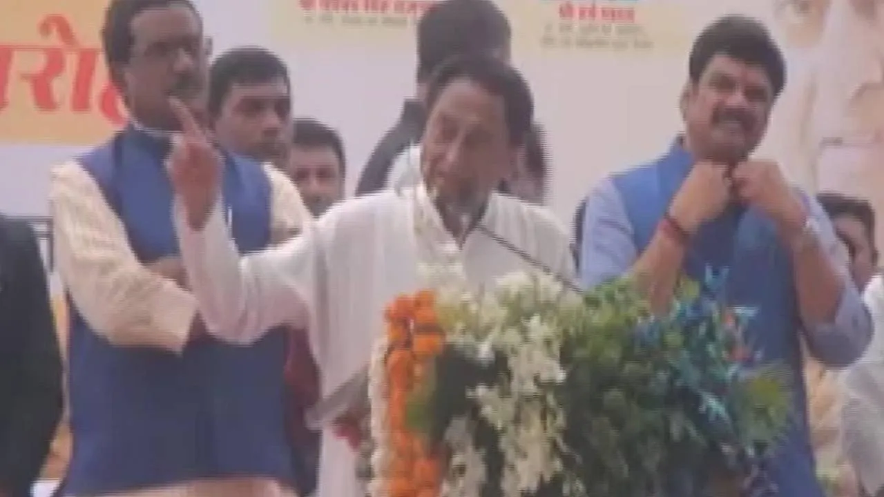 पीएम मोदी पर कमलनाथ की टिप्पणी- मुंह चलाने में और देश चलाने में बहुत अंतर होता है