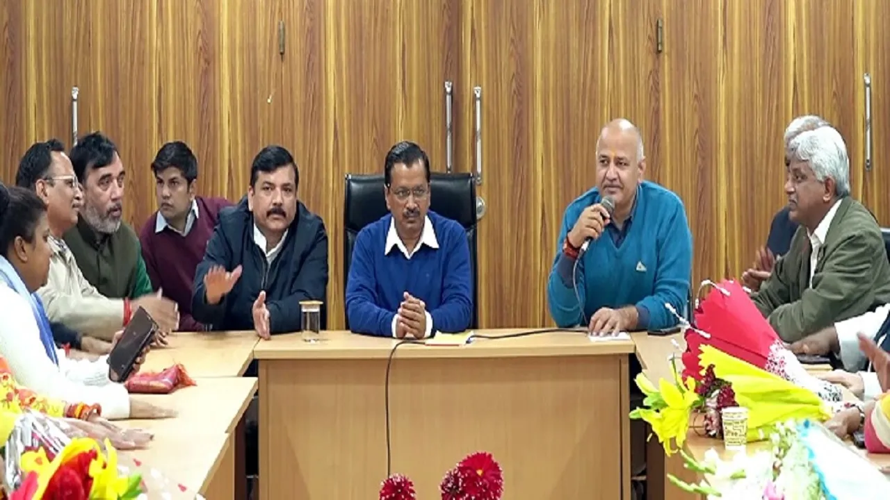 केजरीवाल कैबिनेट में नहीं होगा बदलाव, पूर्व मंत्रियों पर फिर जताया भरोसा - सूत्र
