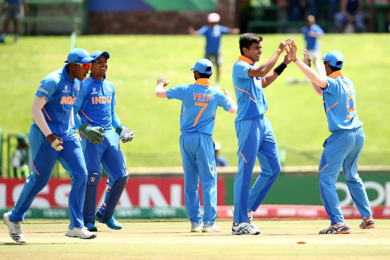 भारतीय अंडर-19 टीम पर भड़के कपिल देव और अजहरूद्दीन, BCCI से की कार्रवाई की मांग