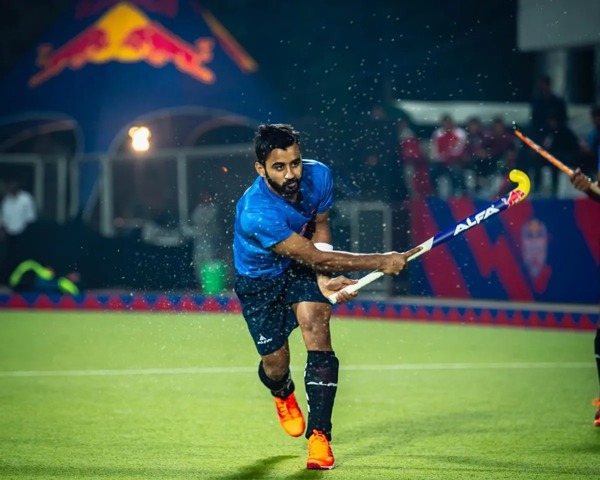 FIH प्लेयर ऑफ द ईयर चुने गए मनप्रीत सिंह, अवॉर्ड जीतने वाले पहले भारतीय बने
