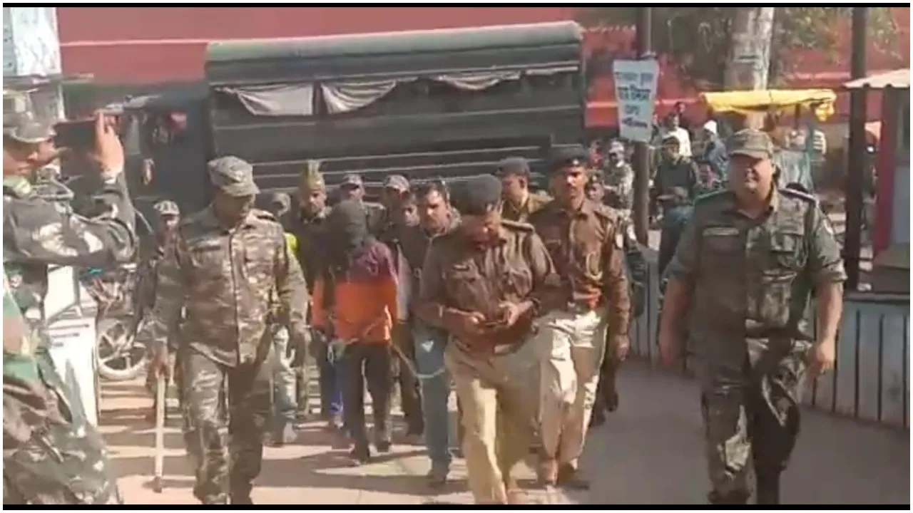 चाचा ने दोस्तों के साथ मिलकर किया 6 साल की भतीजी का गैंग रेप, दर्द से हुई मासूम की मौत