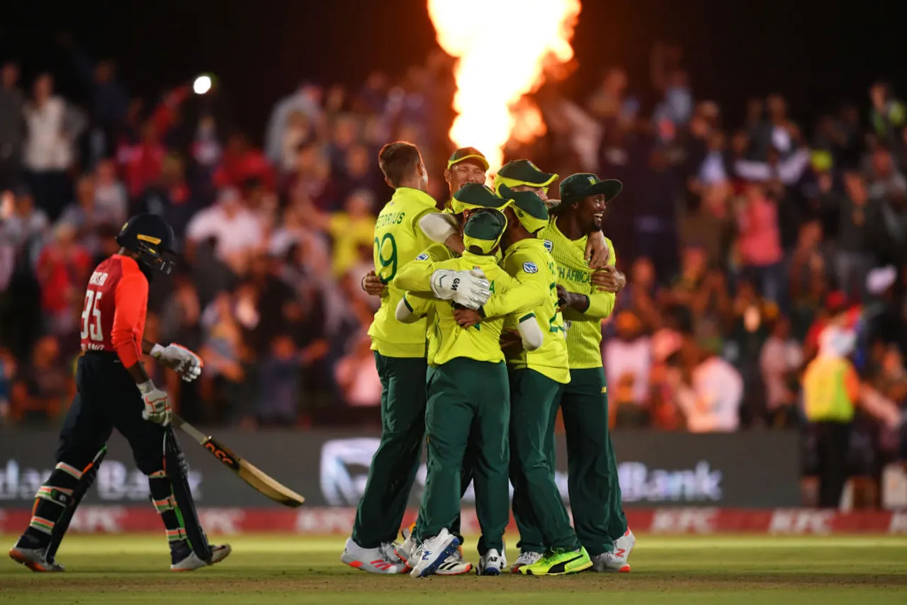SA vs ENG: दक्षिण अफ्रीका ने रोमांचक मैच में इंग्लैंड को 1 रन से हराया, सीरीज में बनाई 1-0 की बढ़त