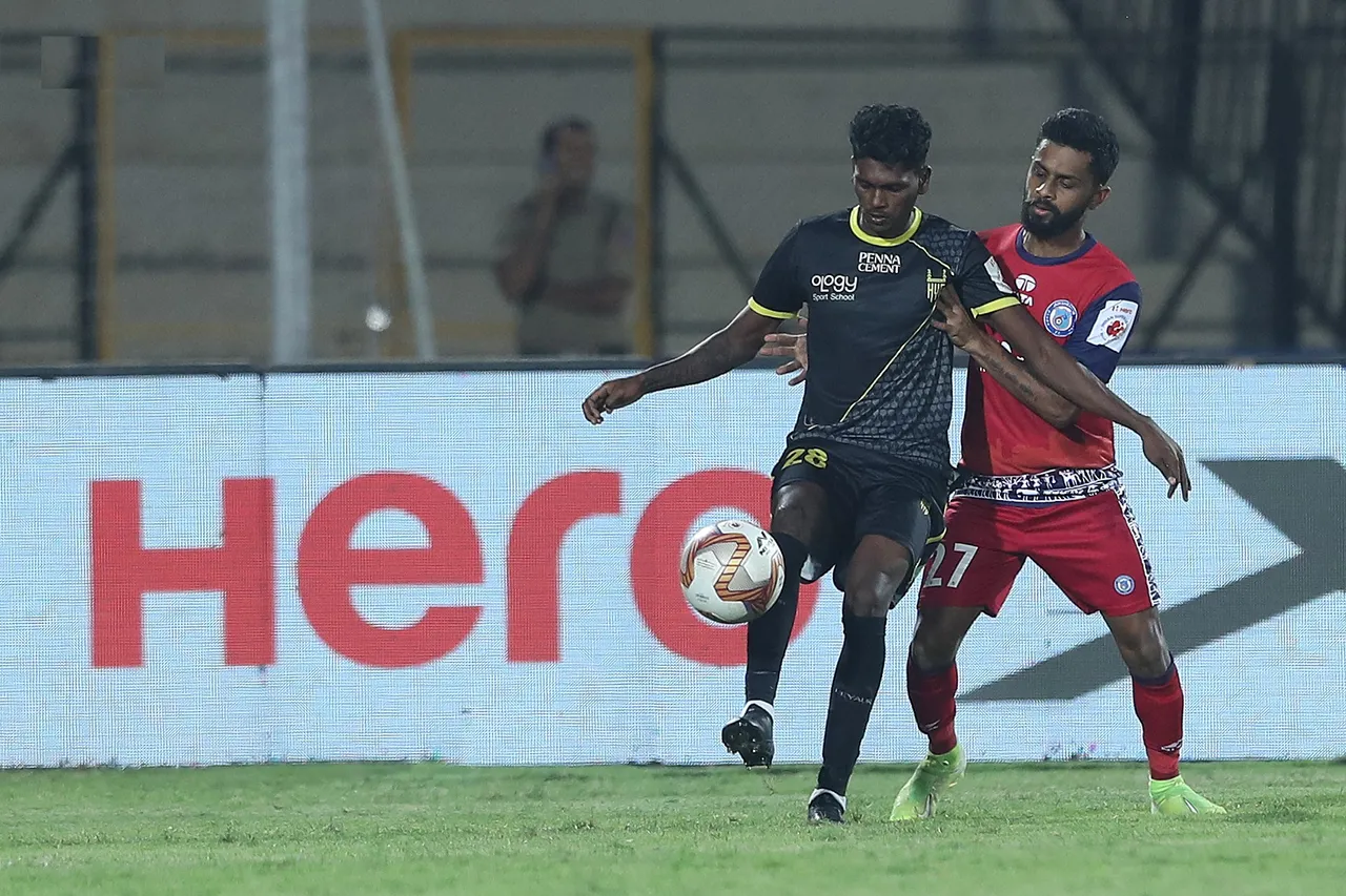 ISL 6: सुमित पस्सी के गोल ने जमशेदपुर एफसी को हार से बचाया, हैदराबाद एफसी के ड्रॉ हुआ मैच