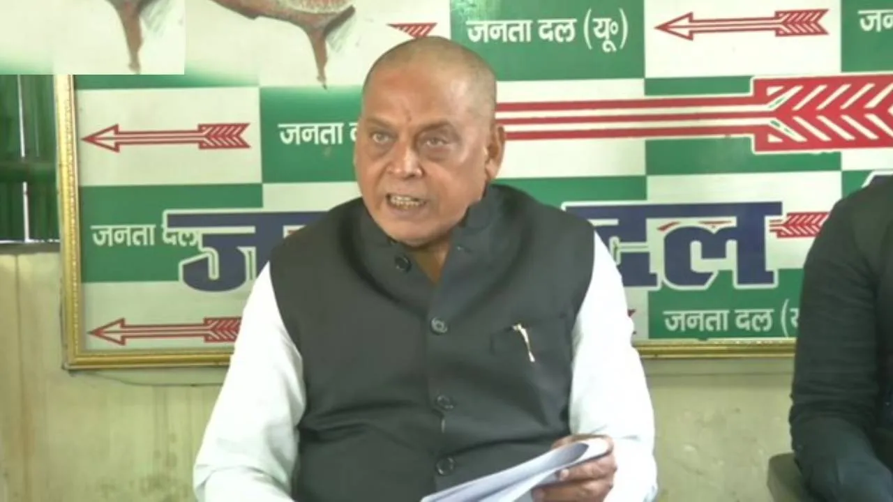 Minister Neeraj Kumar