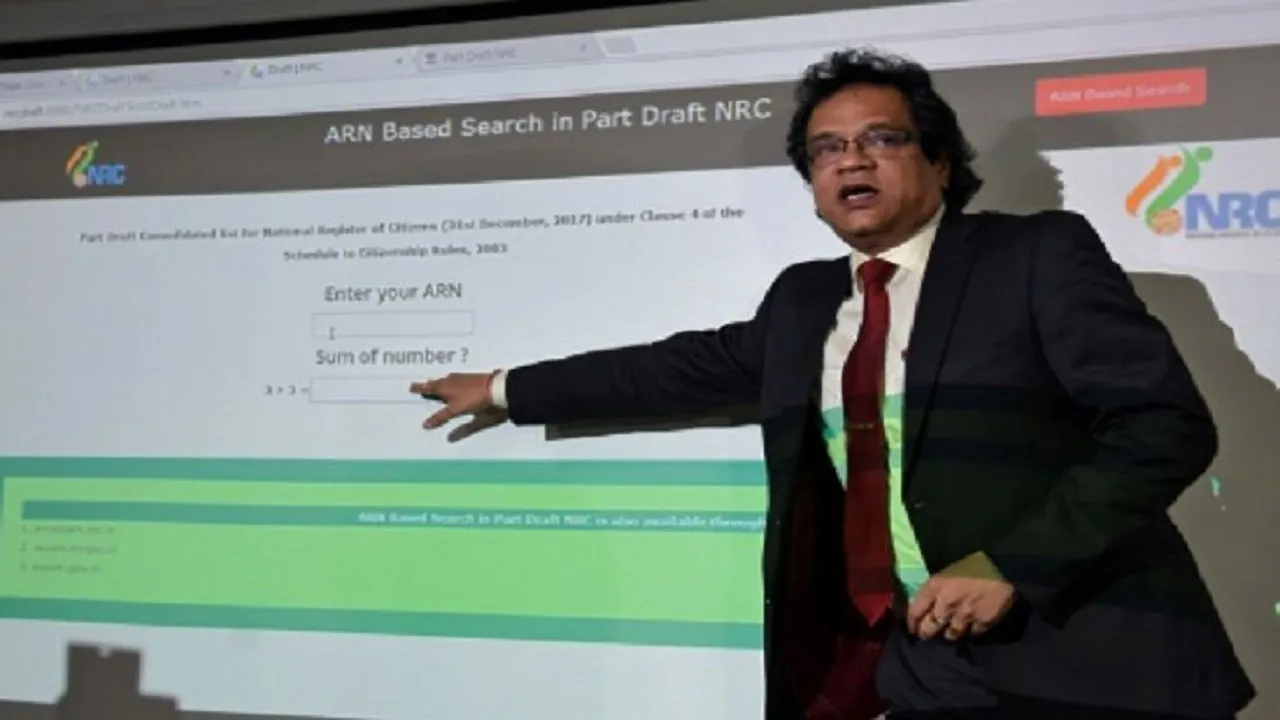 NRC: असम एनआरसी कोऑर्डिनेटर प्रतीक हजेला पर 5 FIR