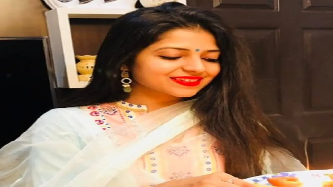 मुस्लिम महिला ने महामृत्युंजय मंत्र लिख कर लोगों को दी शिवरात्रि  की शुभकामना, तो हुआ कुछ ऐसा