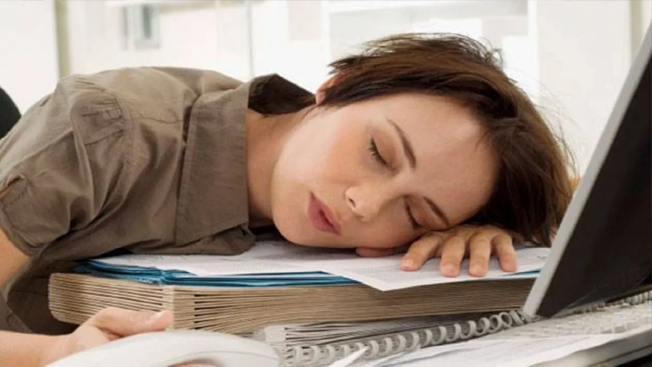 Health Tips: क्या आप अच्छी और पूरी नींद नहीं ले पा रहे?