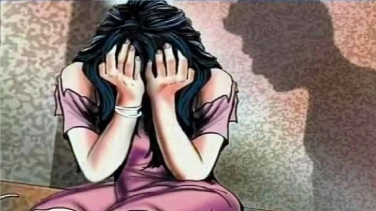 बेटी के साथ घिनौना काम करता था पिता, अलग-अलग महिलाओं से थे 17 बच्चे