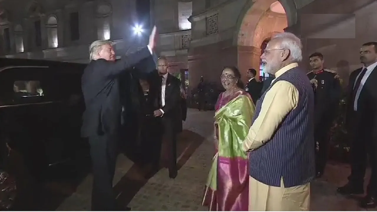 राष्ट्रपति भवन में आयोजित भव्य रात्रिभोज के बाद अमेरिका के लिए रवाना हुए डोनाल्ड ट्रंप और मेलानिया