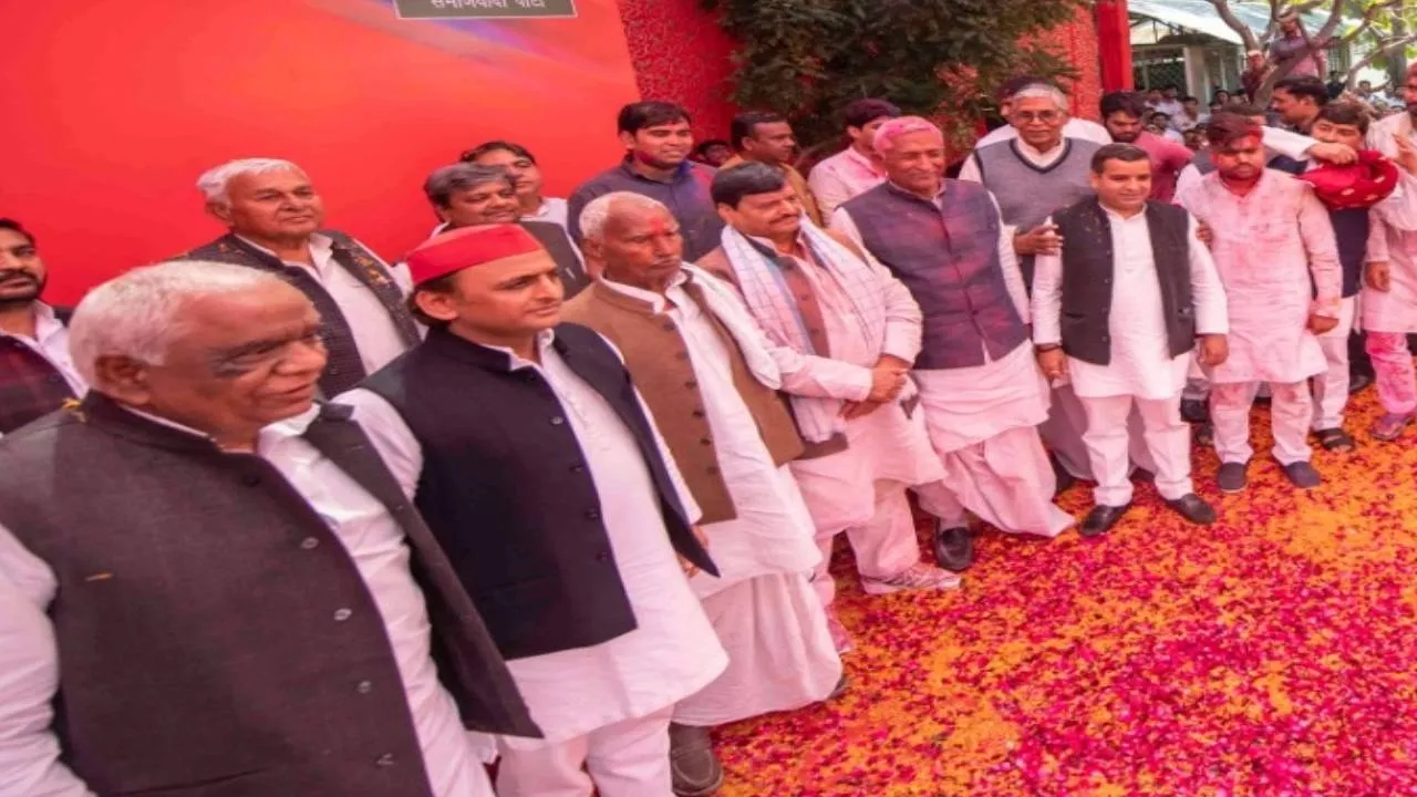 samajwadi party leader
