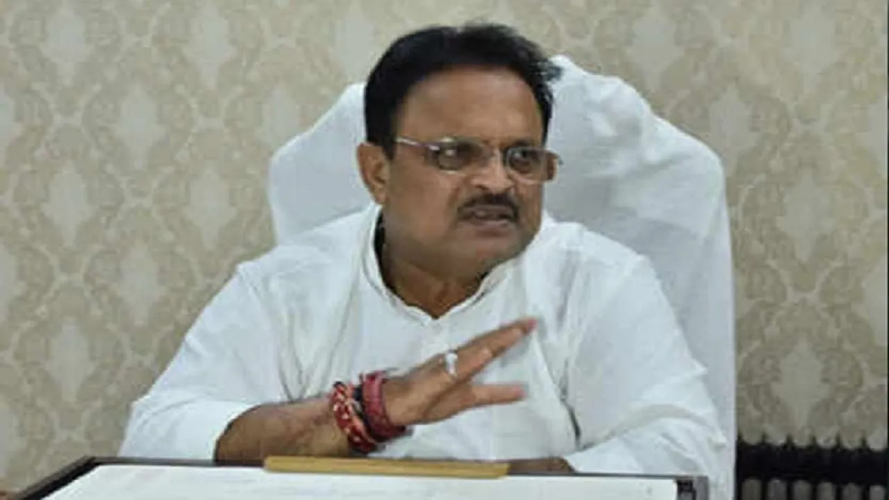 Dr. Raghu Sharma
