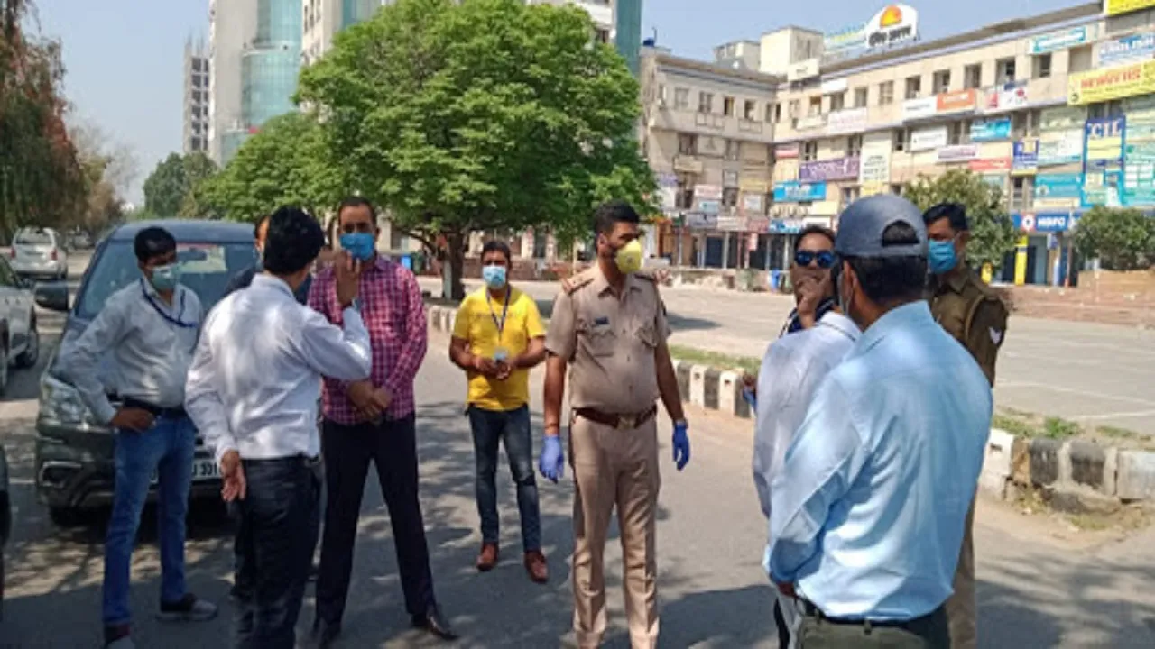 Noida police