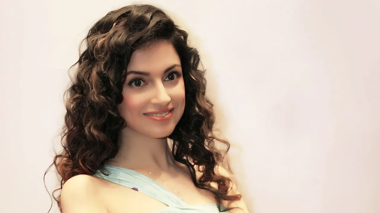 diviya khosla