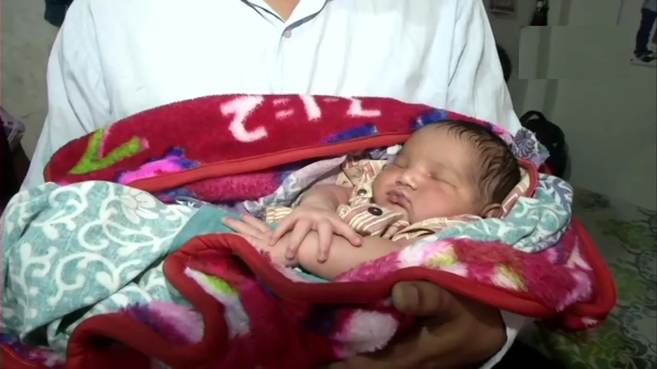 newborn beby