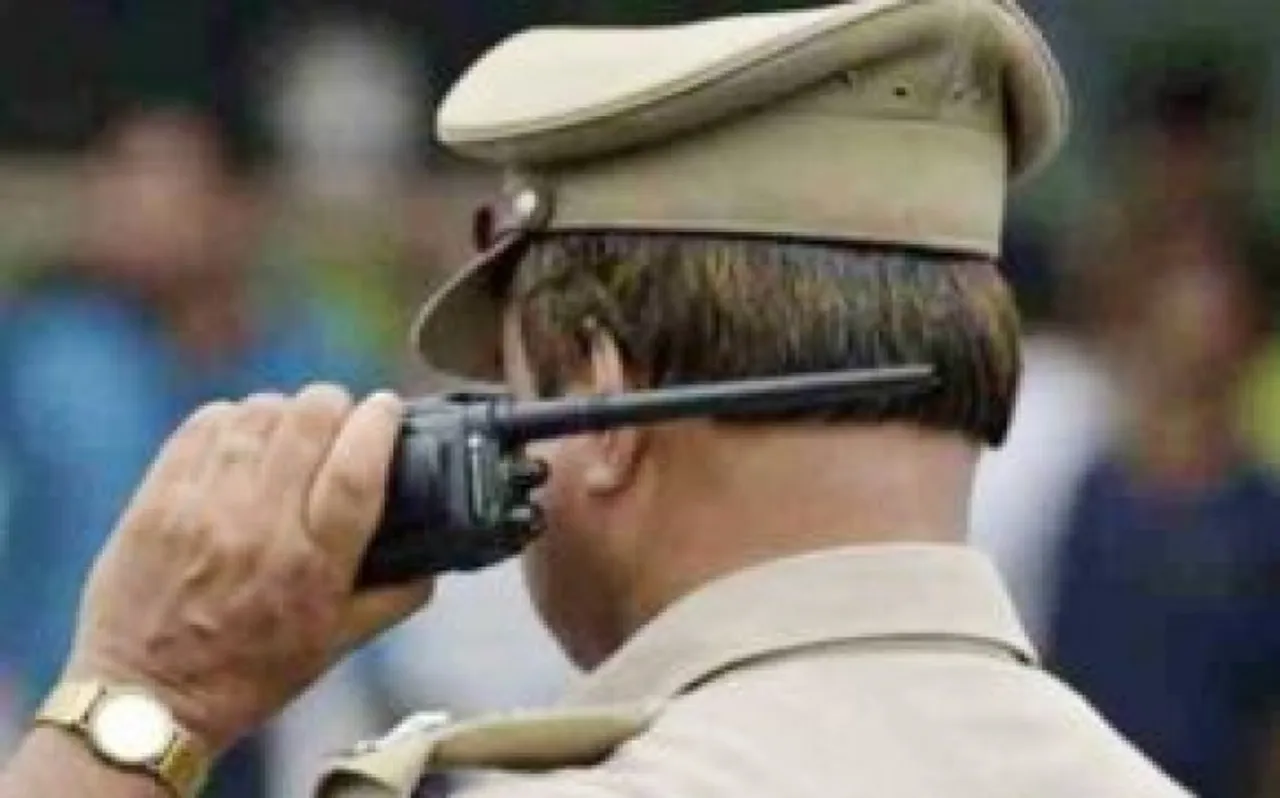 police phone 393 60 5