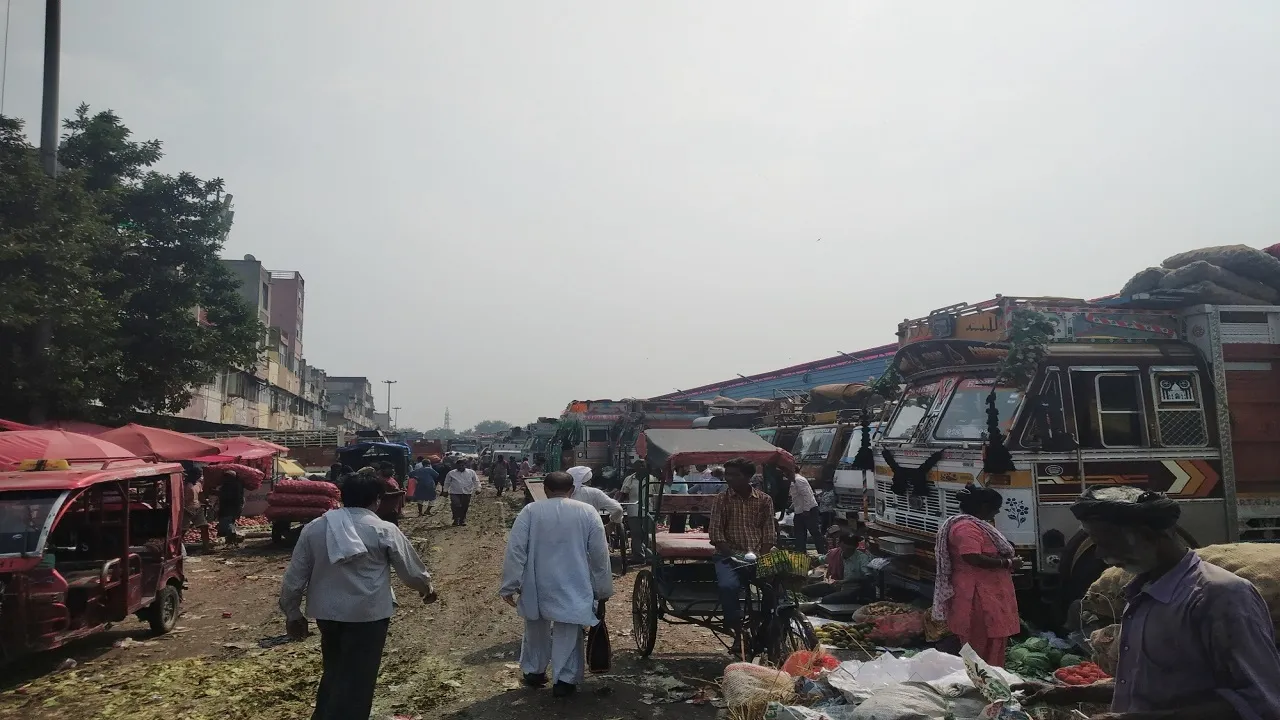 Azadpur Subzi Mandi Corona Lockdown