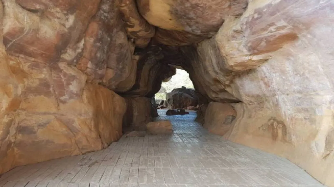 cave