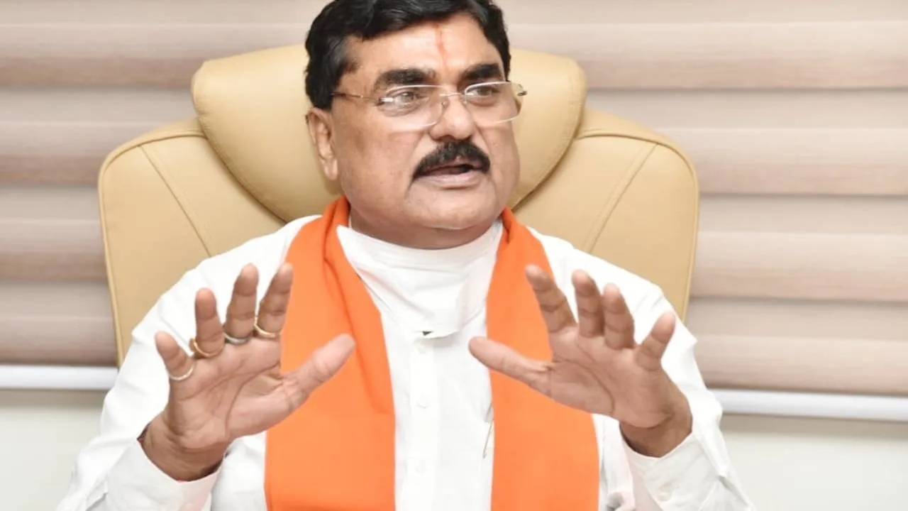 Minister Kamal Patel