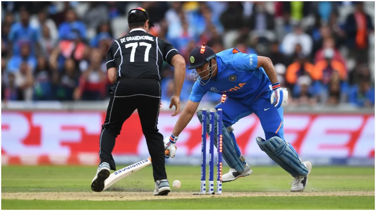 dhoni runout
