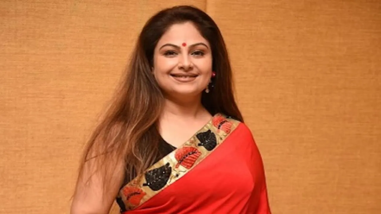 Ayesha Jhulka