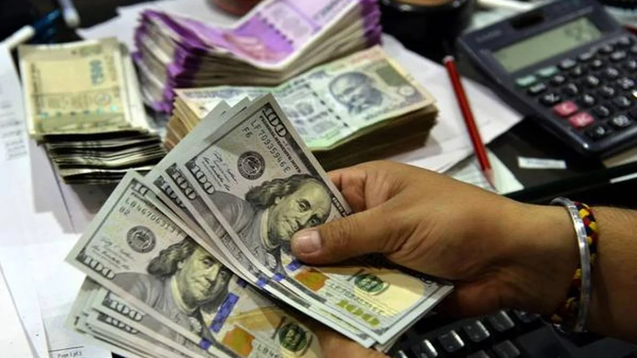 rupees dollar
