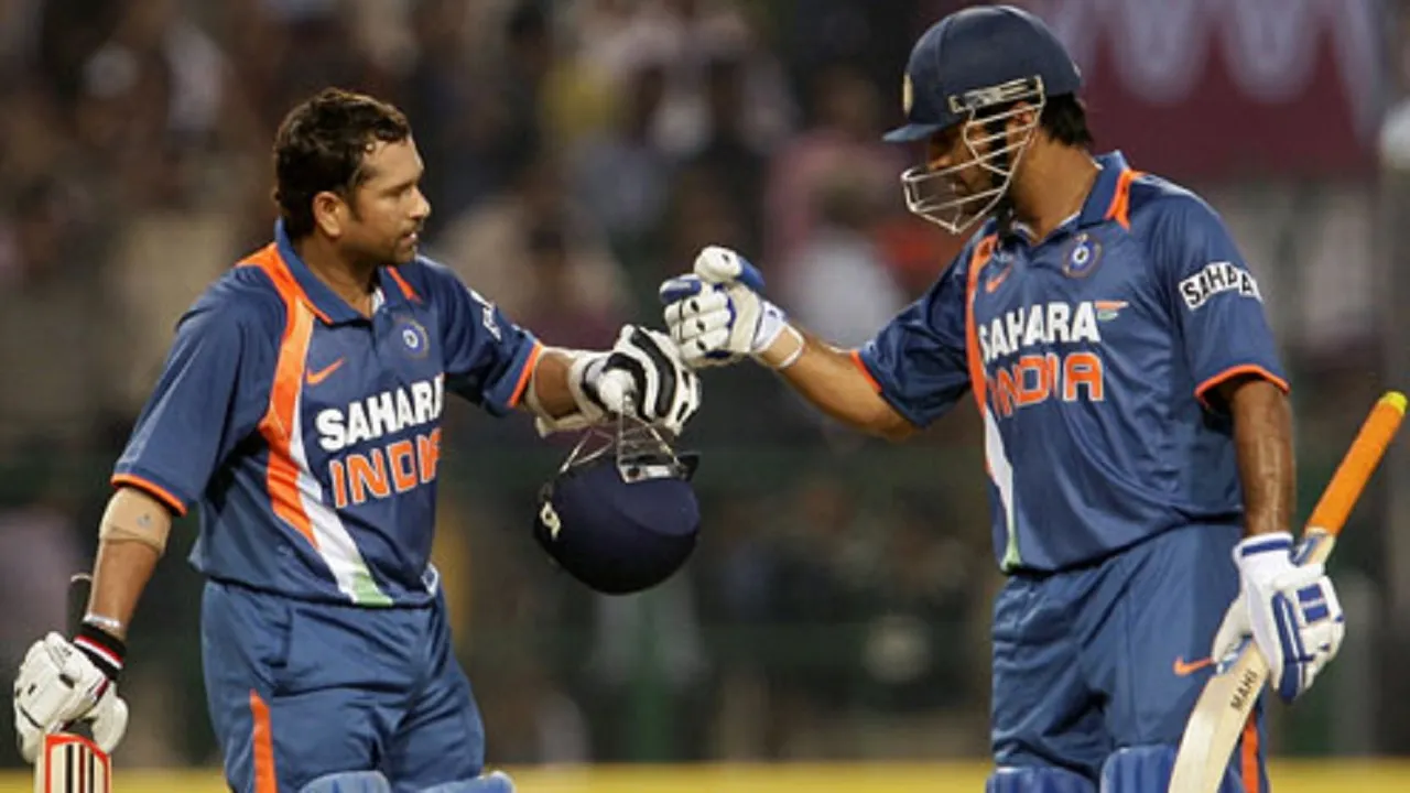 sachin with dhoni