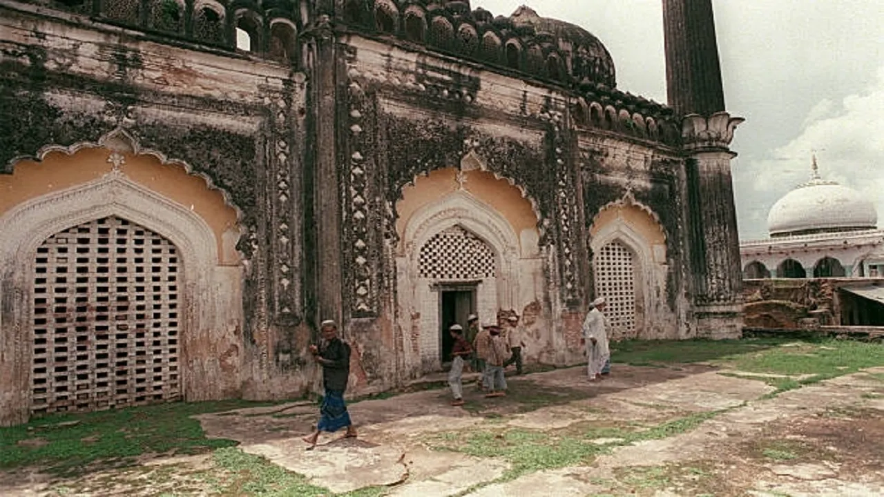 Babari demolition