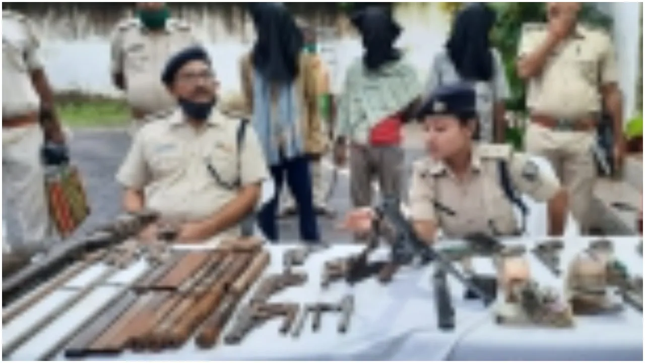 Mini Gun Factory Expose in Munger