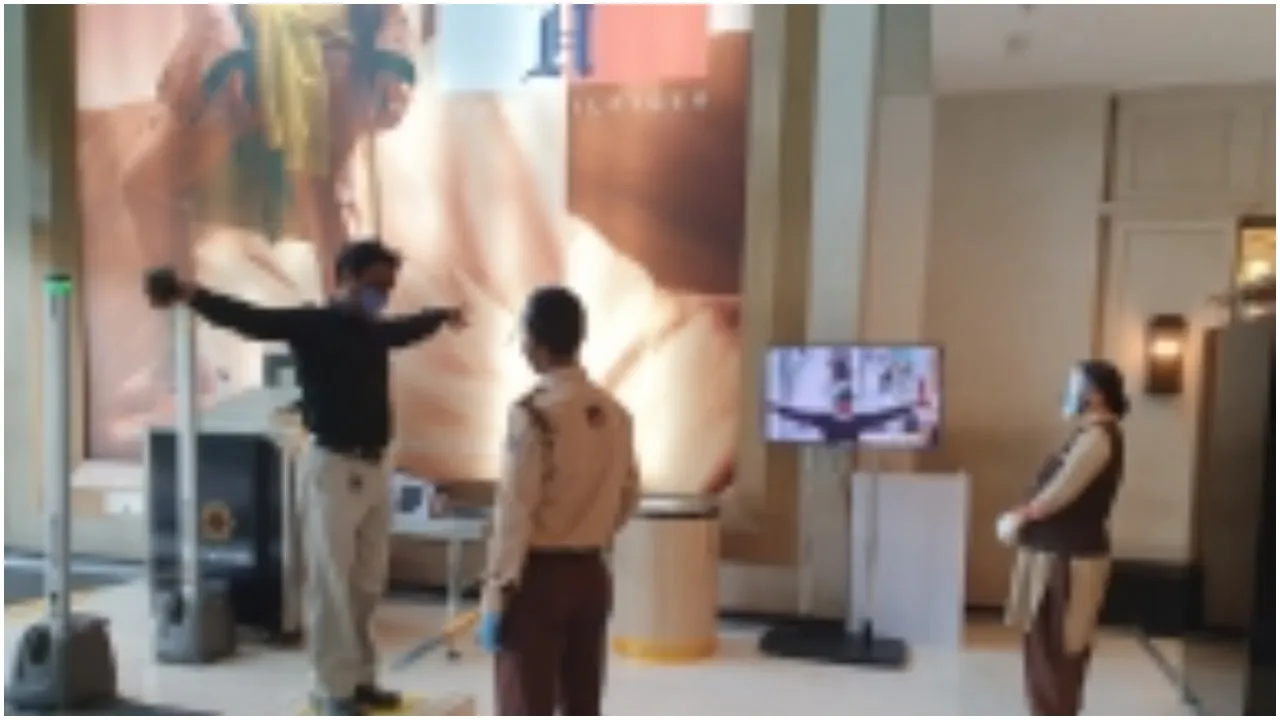 Noida DLF Mall