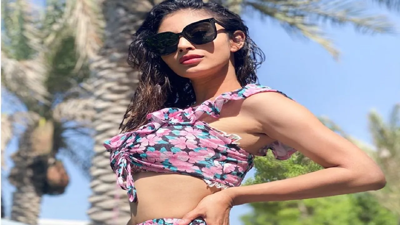 mouni roy