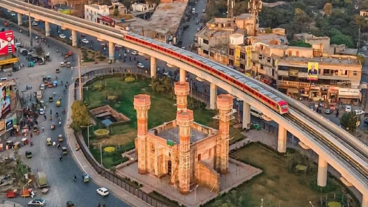 lahore metro danyalgilani