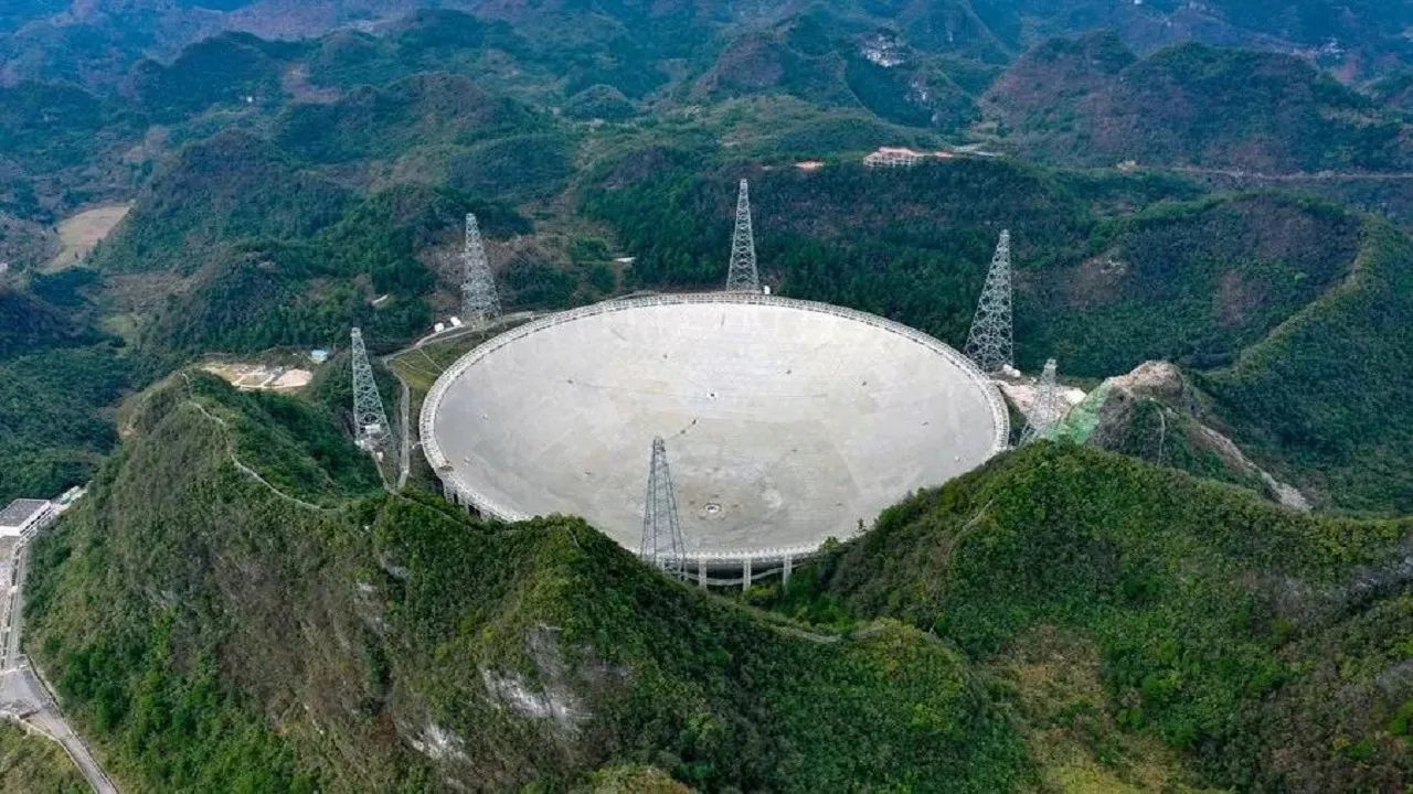 Giant Space Eye