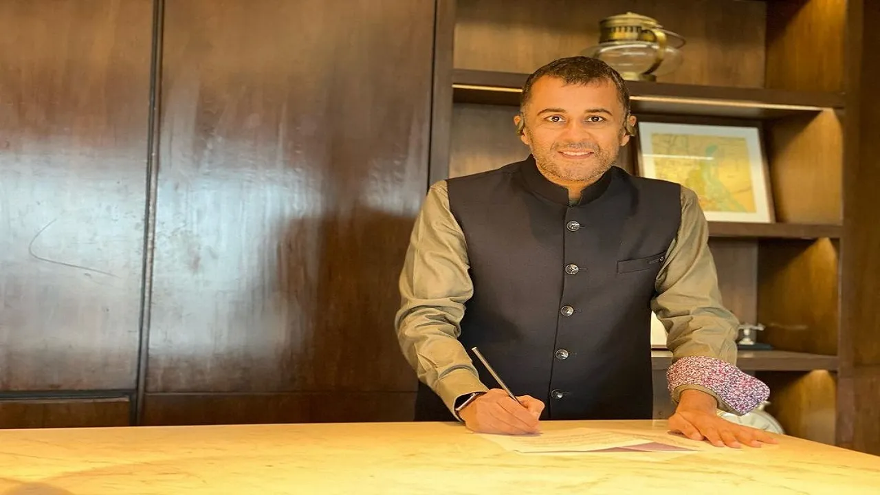 chetan bhagat