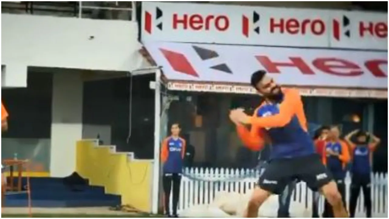 virat kohli helicopter shot
