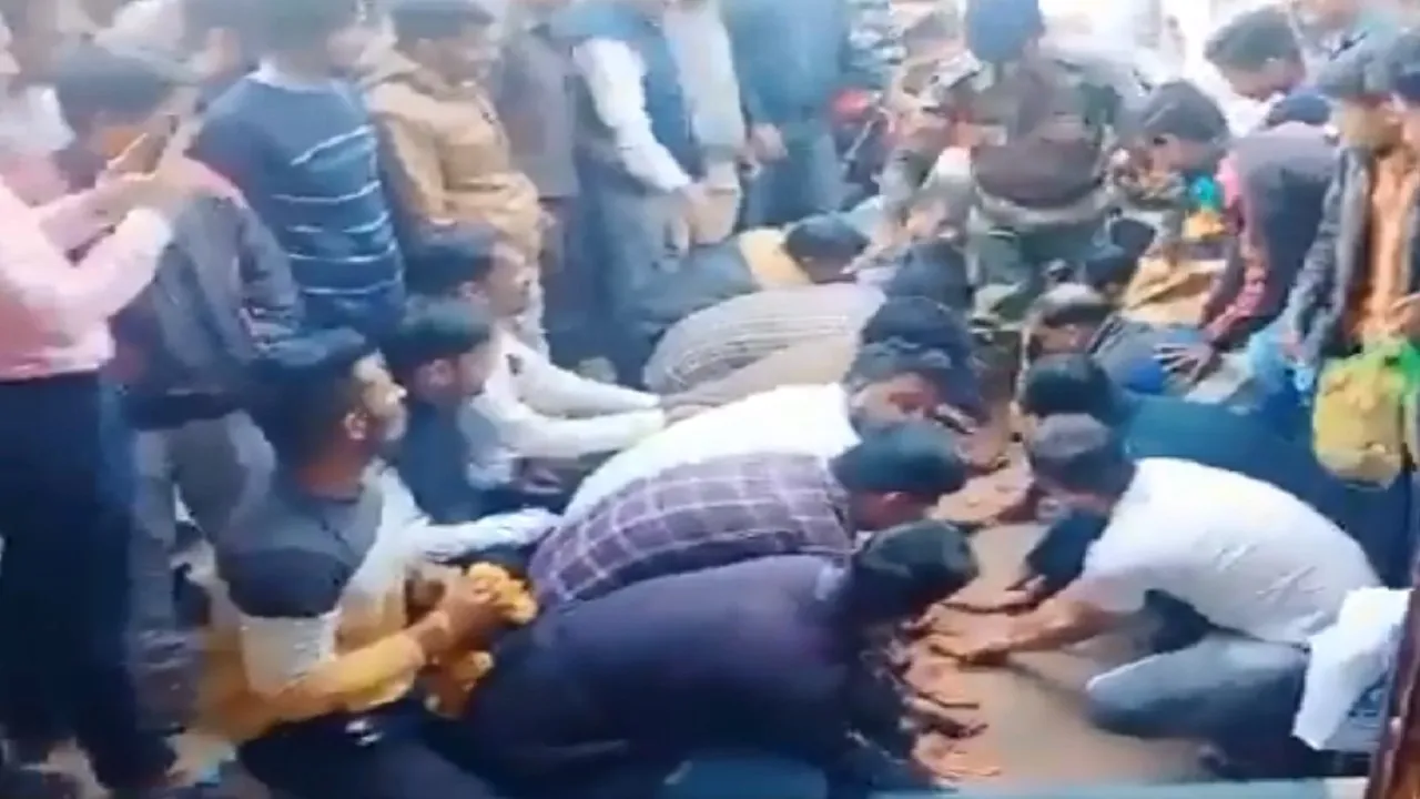 army retired soldier vijay bahadur singh receives heartiest welcome by