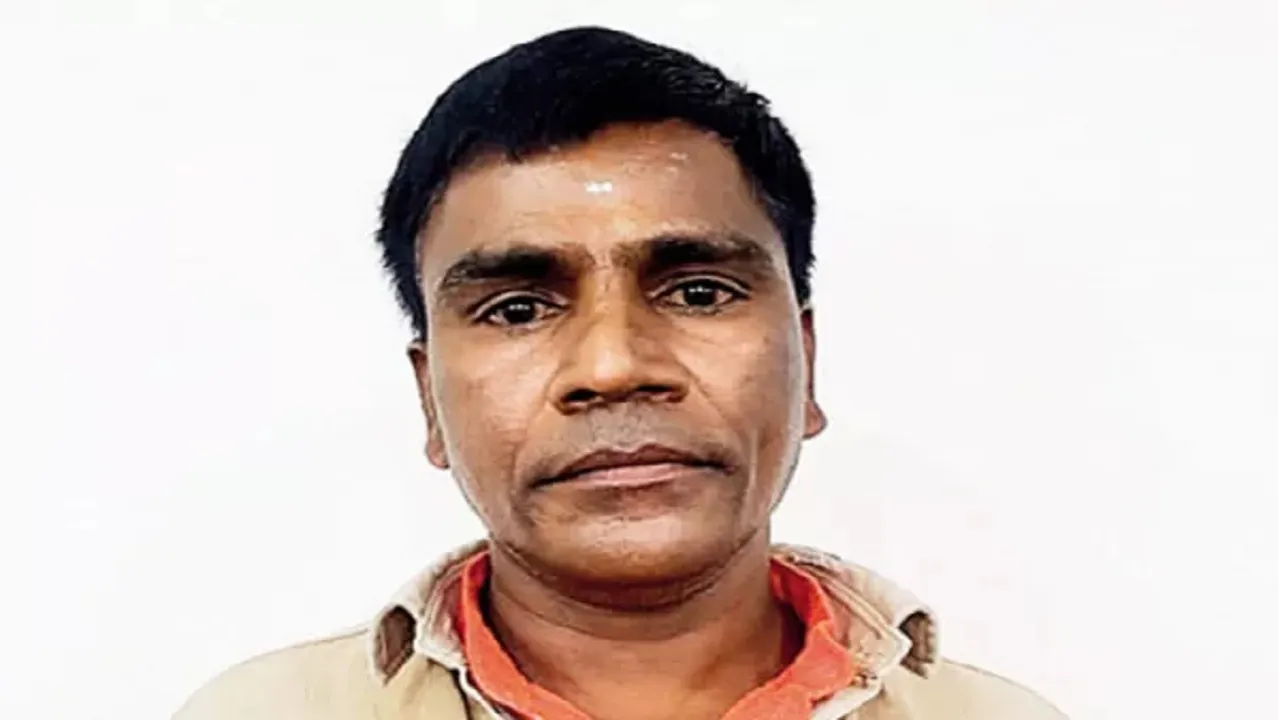 ऑटो ड्राइवर ने सवारी को लौटाया लाखों रुपये से भरा बैग, मिला ये ईनाम