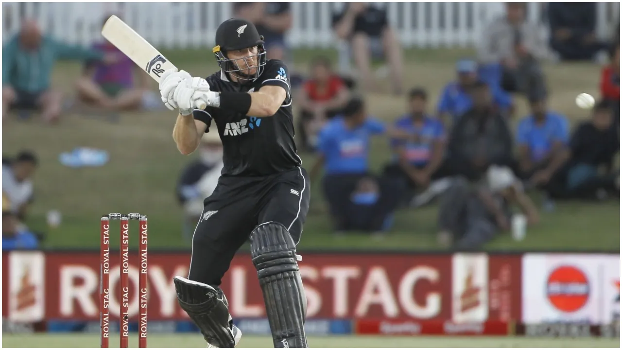 Martin Guptill most sixes in T20 International