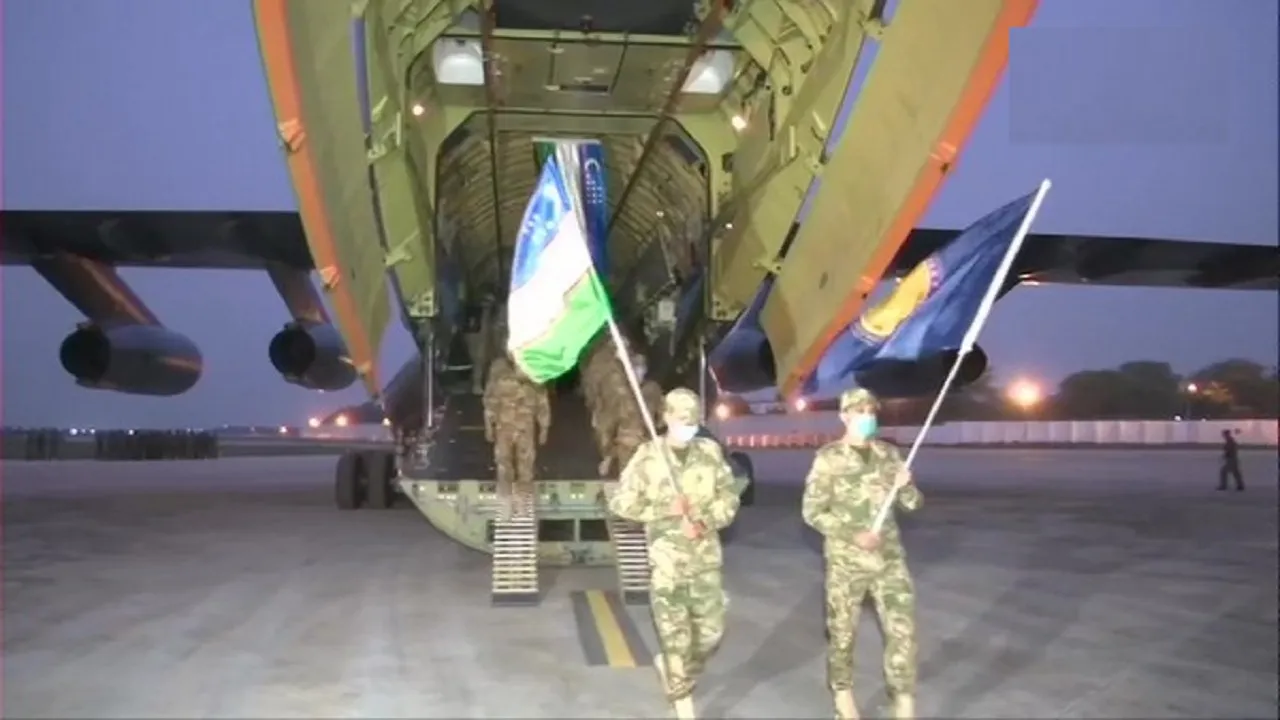 Uzbek Army troops