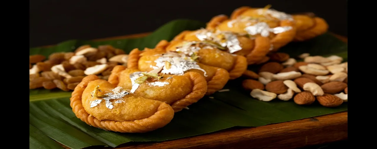 Ghujia