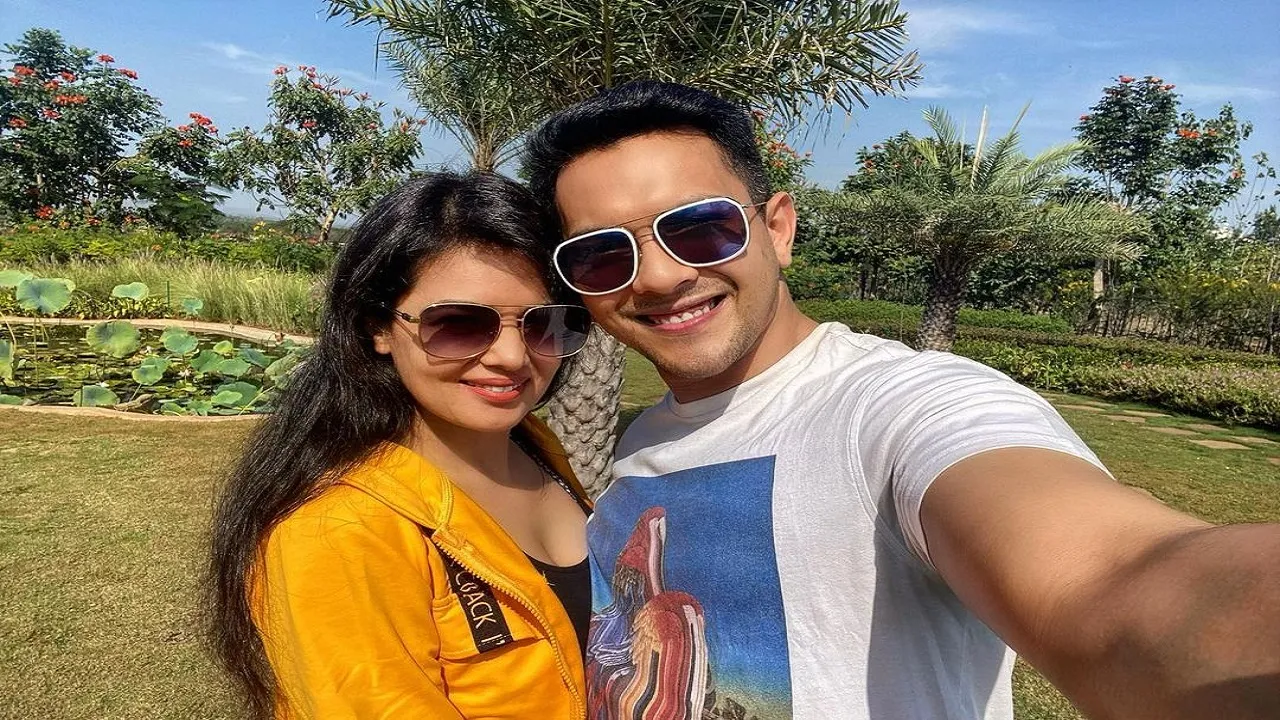 Aditya Narayan Sweta Agarwal