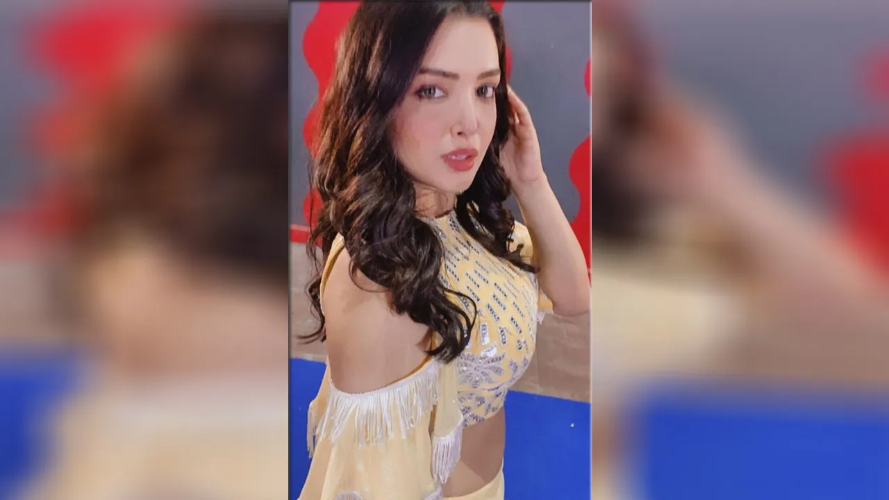 aamrapali photo