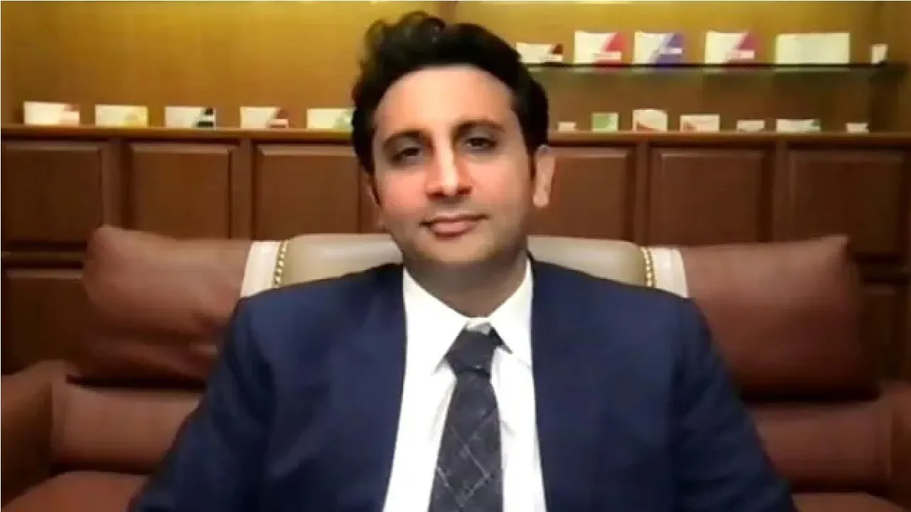 adaar poonawala